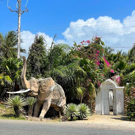 Tembo Village Watamu Extérieur photo